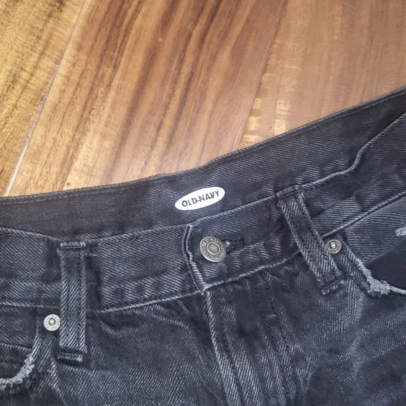 OLD NAVY Distressed Jean Shorts - Picture 3 of 6